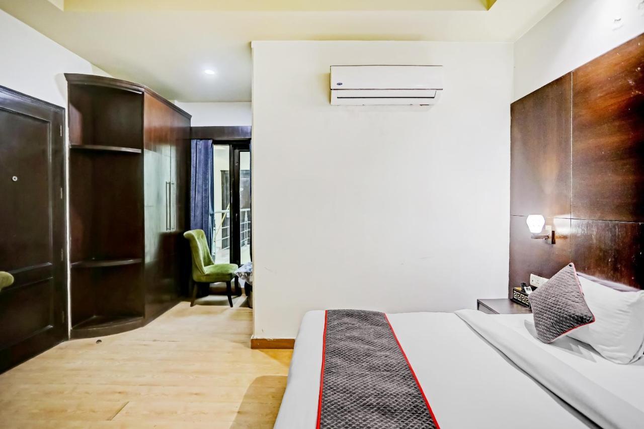 The Orion - Greater Kailash New Delhi Exterior photo