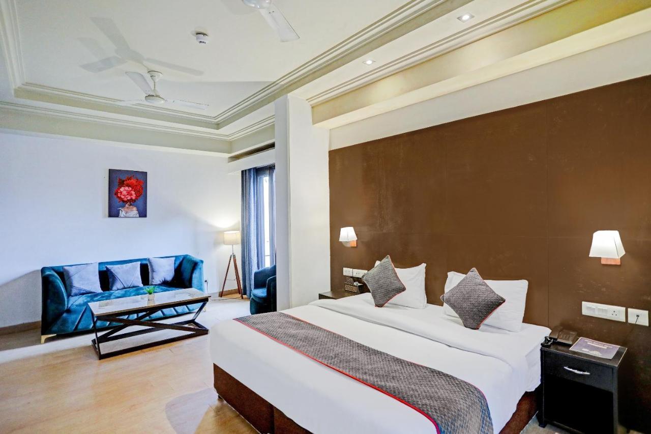 The Orion - Greater Kailash New Delhi Exterior photo
