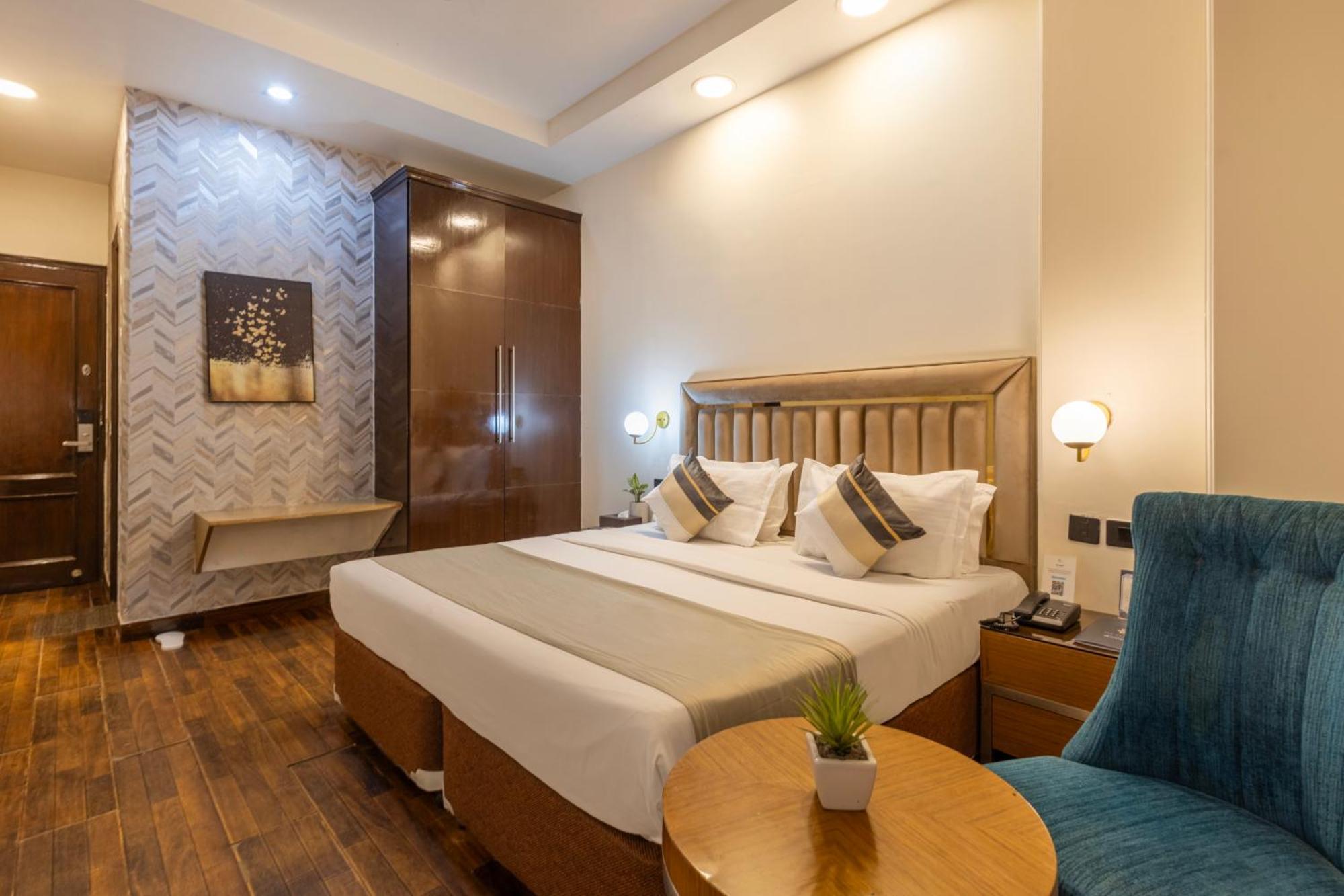 The Orion - Greater Kailash New Delhi Exterior photo