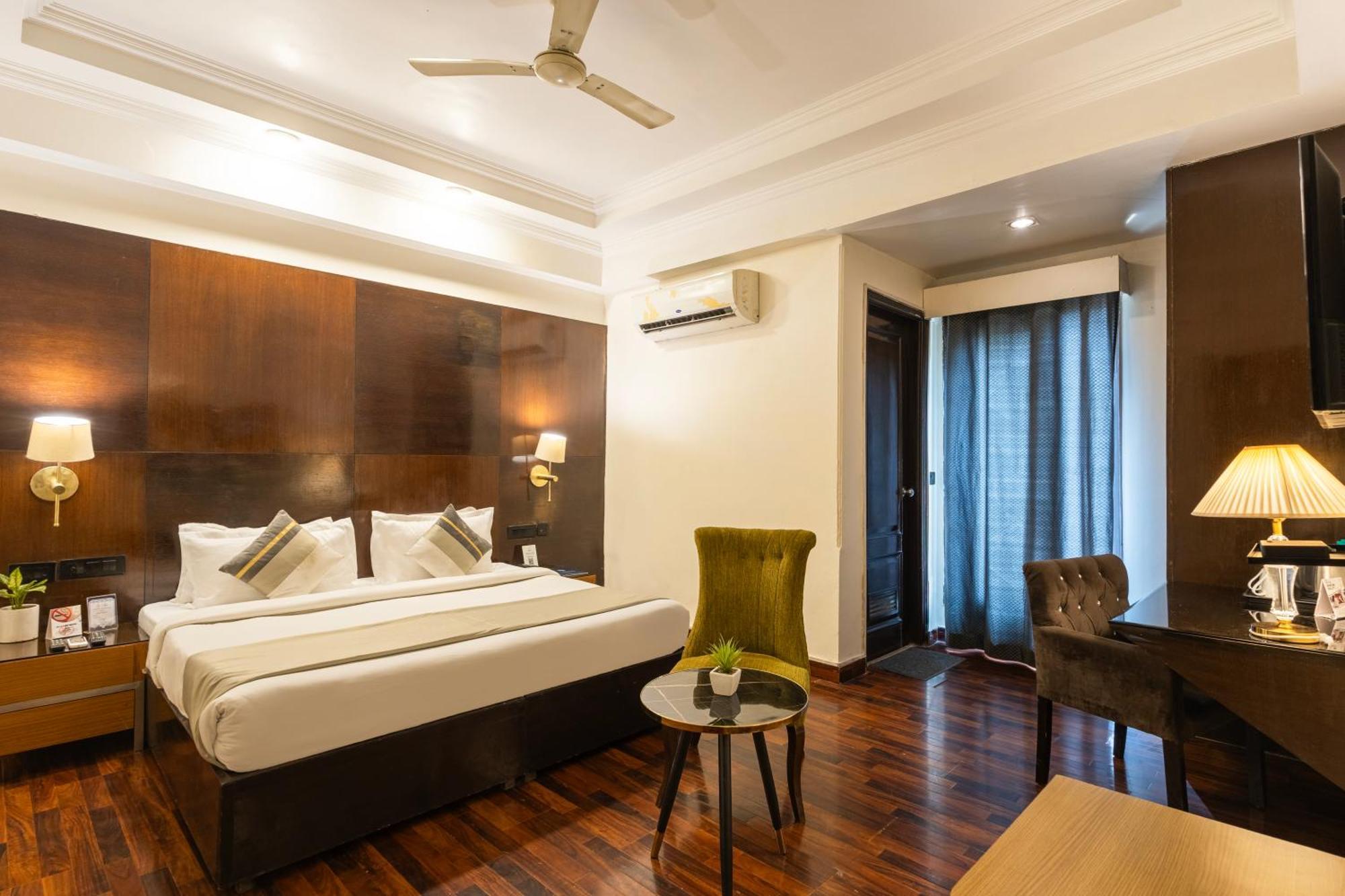 The Orion - Greater Kailash New Delhi Exterior photo