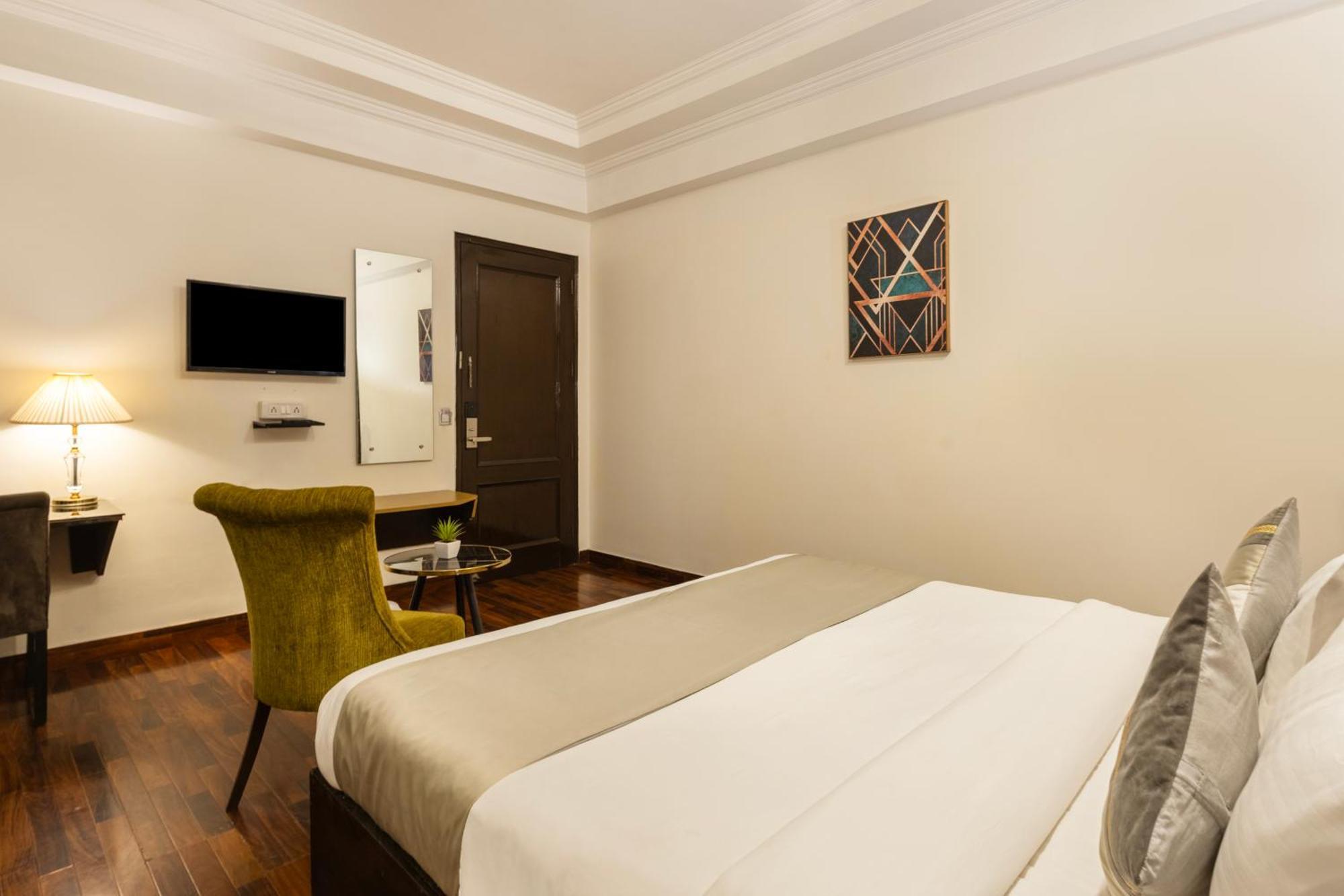 The Orion - Greater Kailash New Delhi Exterior photo