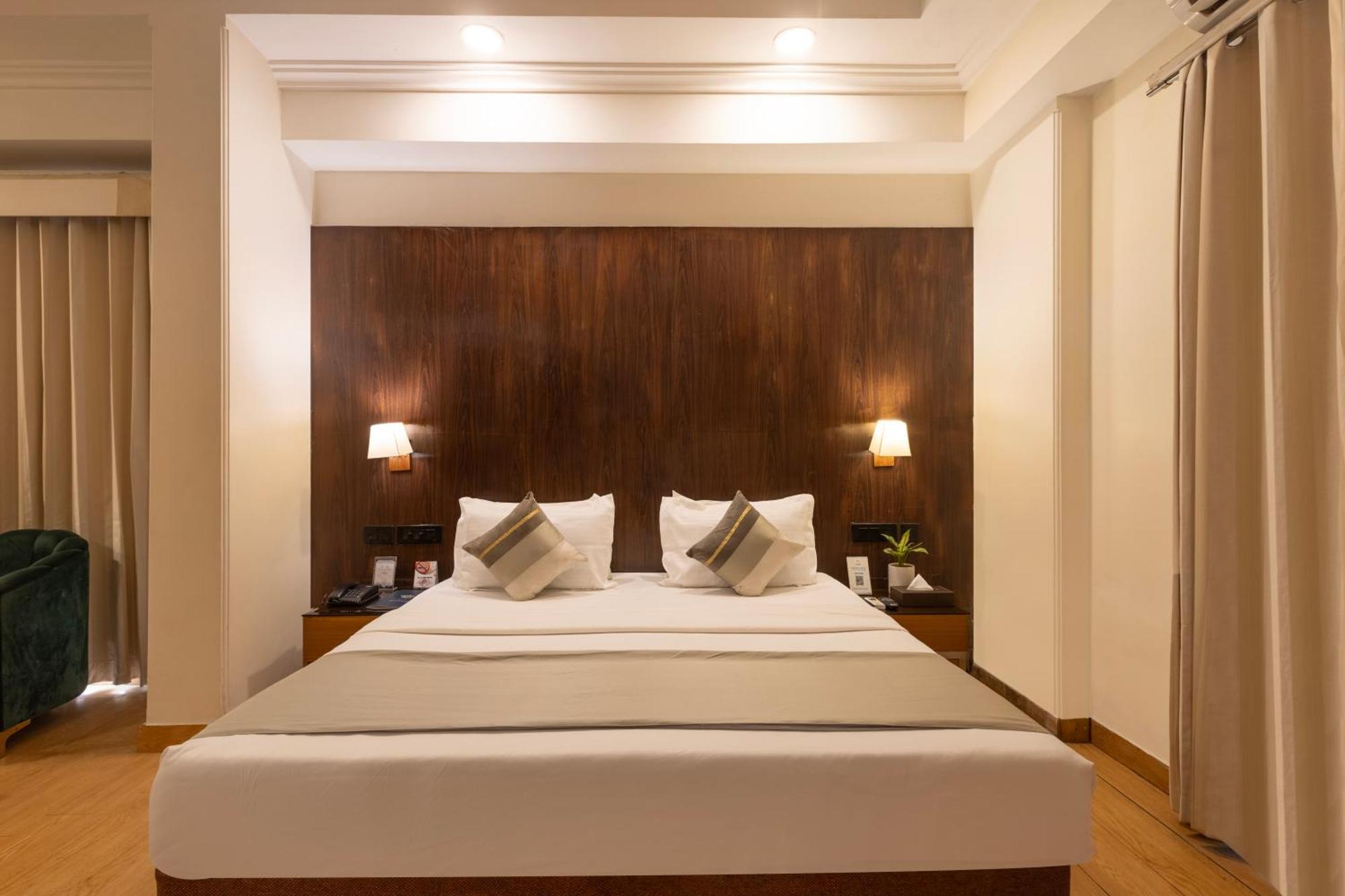 The Orion - Greater Kailash New Delhi Exterior photo